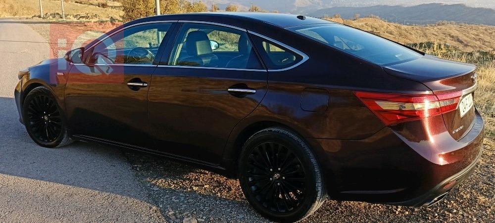 تويوتا أفالون